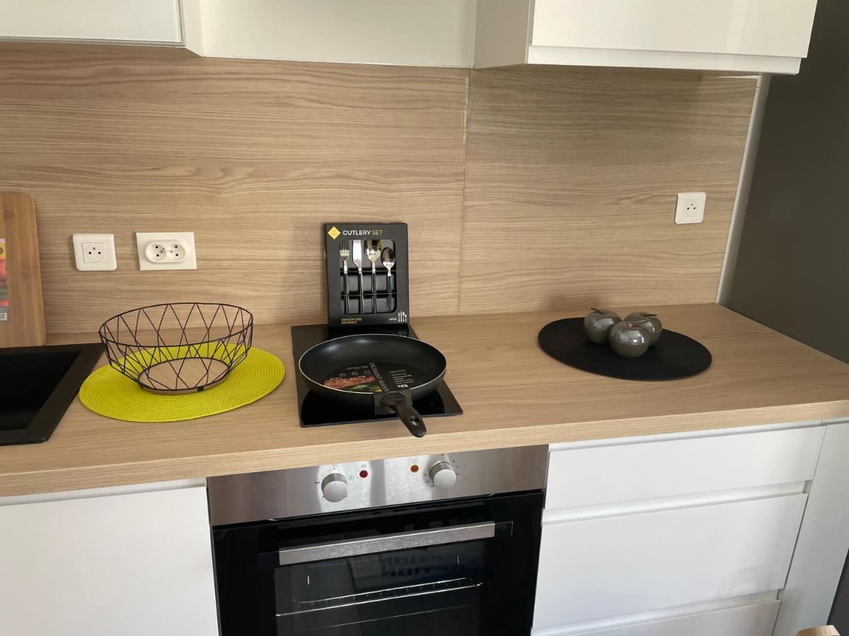 Апарт отель Studio 23 M2+Wifi +Parking Prive Уллен Экстерьер фото